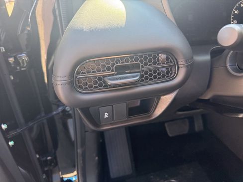 New 2026 Honda HR-V LX image 21