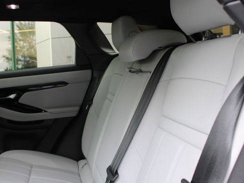 Used 2026 Land Rover Range Rover Evoque S AWD/4WD image 10
