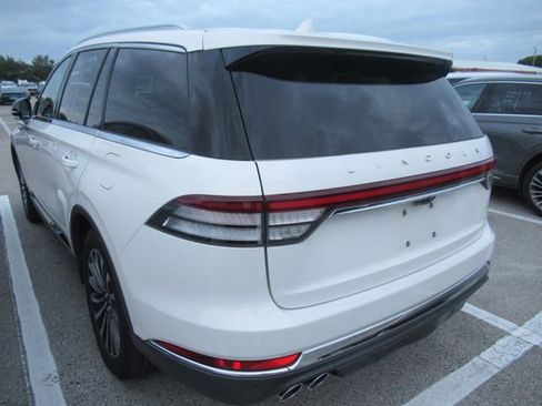 Certified 2023 Lincoln Aviator 2WD w/ Premium Package image 4