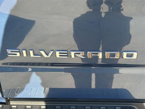 Used 2024 Chevrolet Silverado 1500 Custom Trail Boss image 10