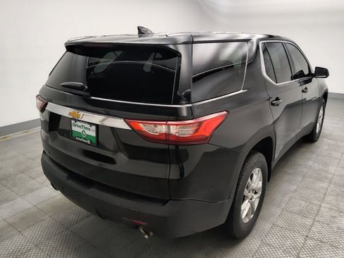 Used 2021 Chevrolet Traverse LS FWD image 9
