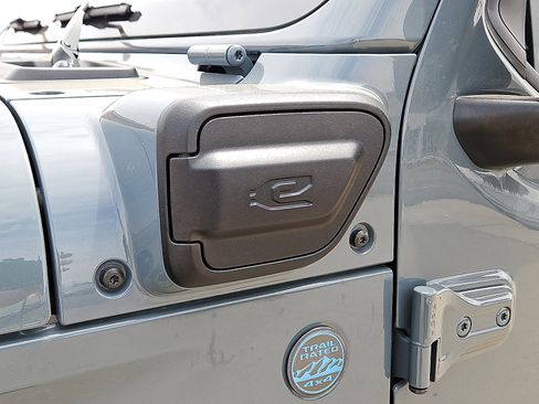Used 2025 Jeep Wrangler Unlimited Sport S 4xe AWD/4WD image 6