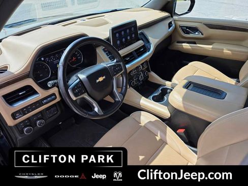 Used 2021 Chevrolet Tahoe Premier w/ Premium Package AWD/4WD image 11