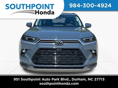 Used 2025 Toyota Grand Highlander AWD Hybrid image 2