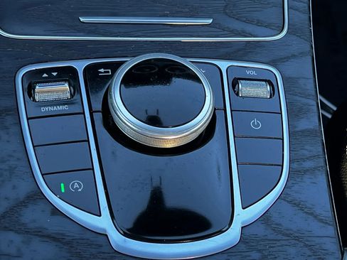 Used 2018 Mercedes-Benz C 300 4MATIC Sedan image 35