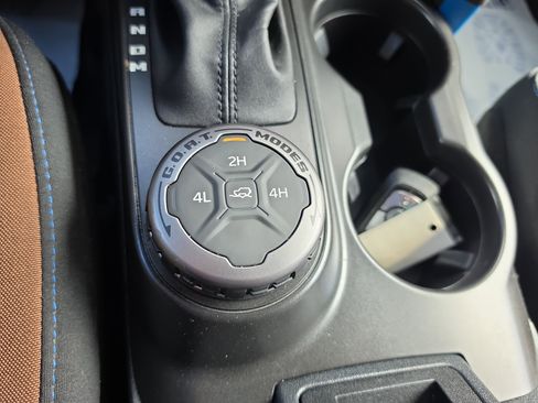 Used 2023 Ford Bronco Outer Banks AWD/4WD image 27