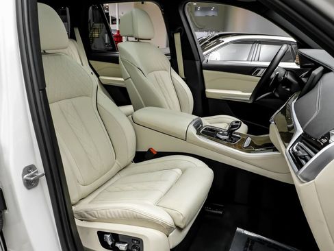 Used 2023 BMW X5 M50i w/ Executive Package AWD/4WD image 32