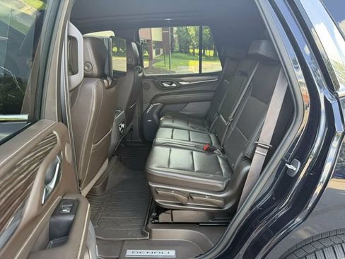 Used 2021 GMC Yukon Denali w/ Denali Premium Package AWD/4WD image 28