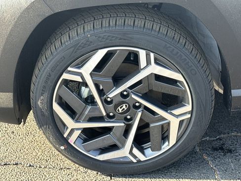 New 2026 Hyundai Kona SEL Premium FWD image 9