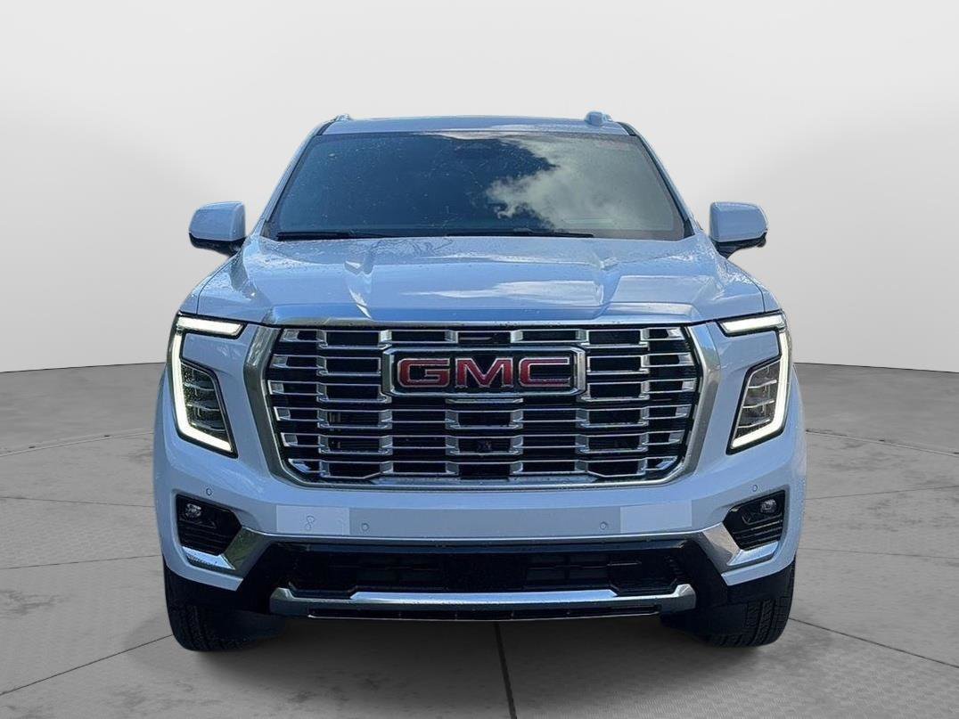 New 2026 GMC Yukon Denali w/ Denali Reserve Package AWD/4WD image 2