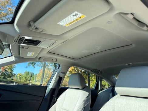 New 2025 Honda Accord SE image 23