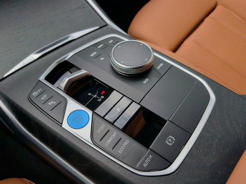 Used 2023 BMW i4 eDrive35 w/ Premium Package RWD image 22