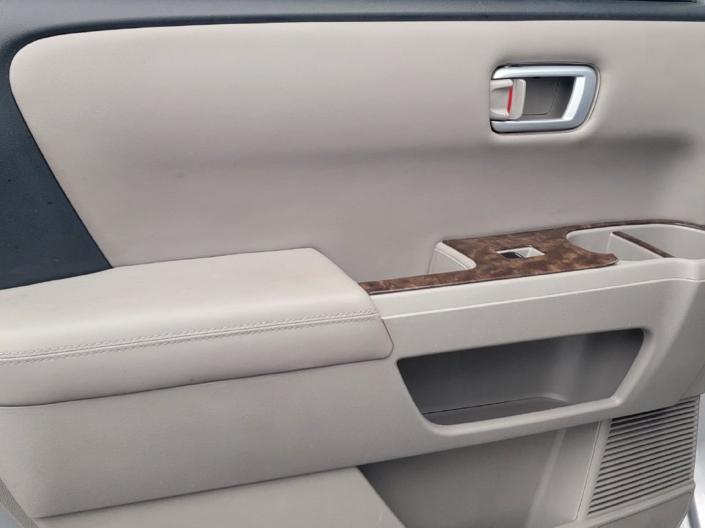 Used 2015 Honda Pilot Touring image 15