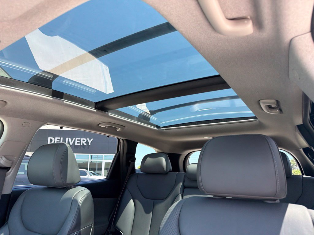 Used 2023 Hyundai Santa Fe Limited FWD image 38