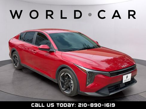 Used 2025 Kia K4 EX FWD image 1