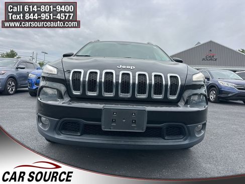 Used 2016 Jeep Cherokee Latitude w/ Comfort/Convenience Group AWD/4WD image 2