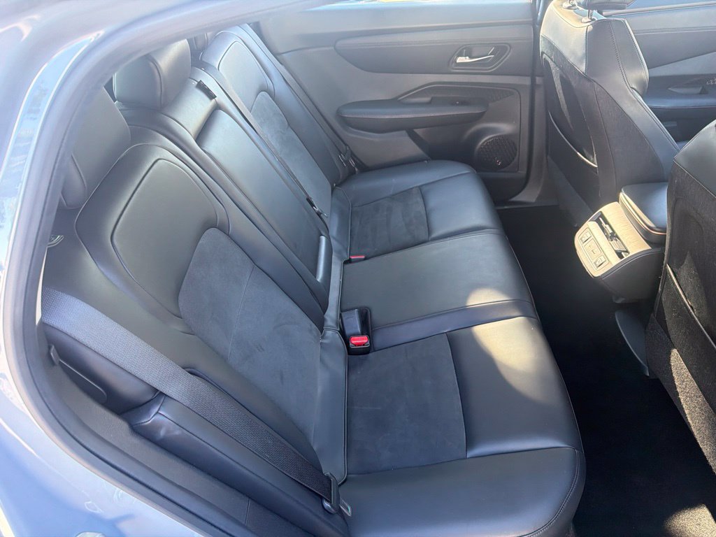 Used 2024 Nissan Ariya FWD image 12
