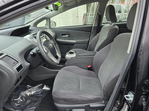 Used 2012 Toyota Prius V Three FWD image 22