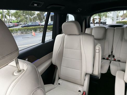 Used 2023 Mercedes-Benz GLS 450 4MATIC w/ AMG Line Exterior image 11