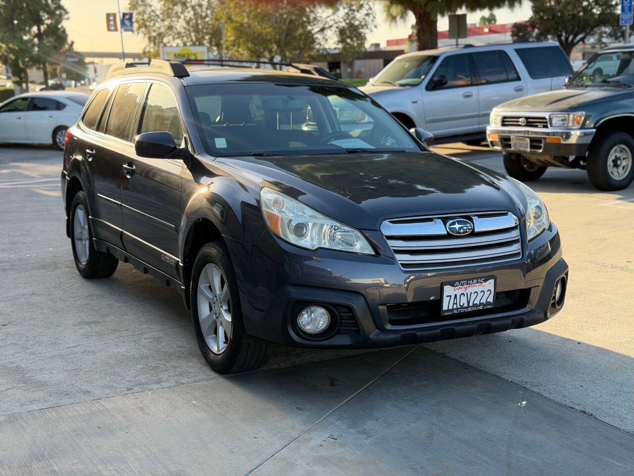 Used 2013 Subaru Outback 2.5i Premium AWD/4WD image 4