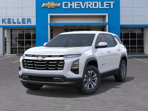 New 2026 Chevrolet Equinox LT w/ Convenience Package II FWD image 6