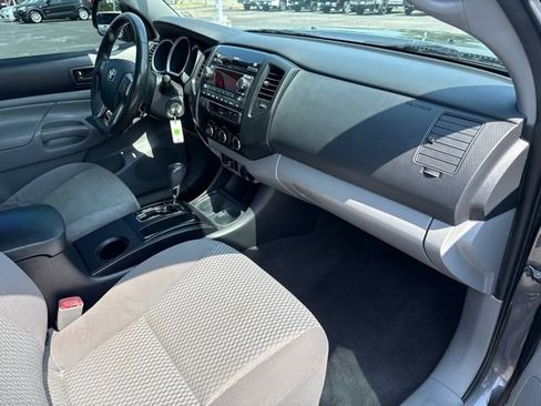 Used 2012 Toyota Tacoma PreRunner w/ Convenience Pkg RWD image 13