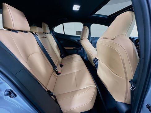 New 2025 Lexus UX 300h AWD image 31