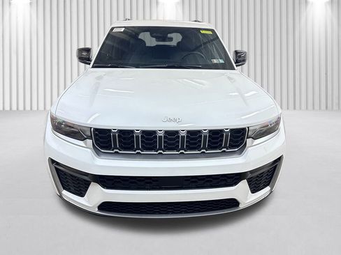 New 2026 Jeep Grand Cherokee Limited image 11