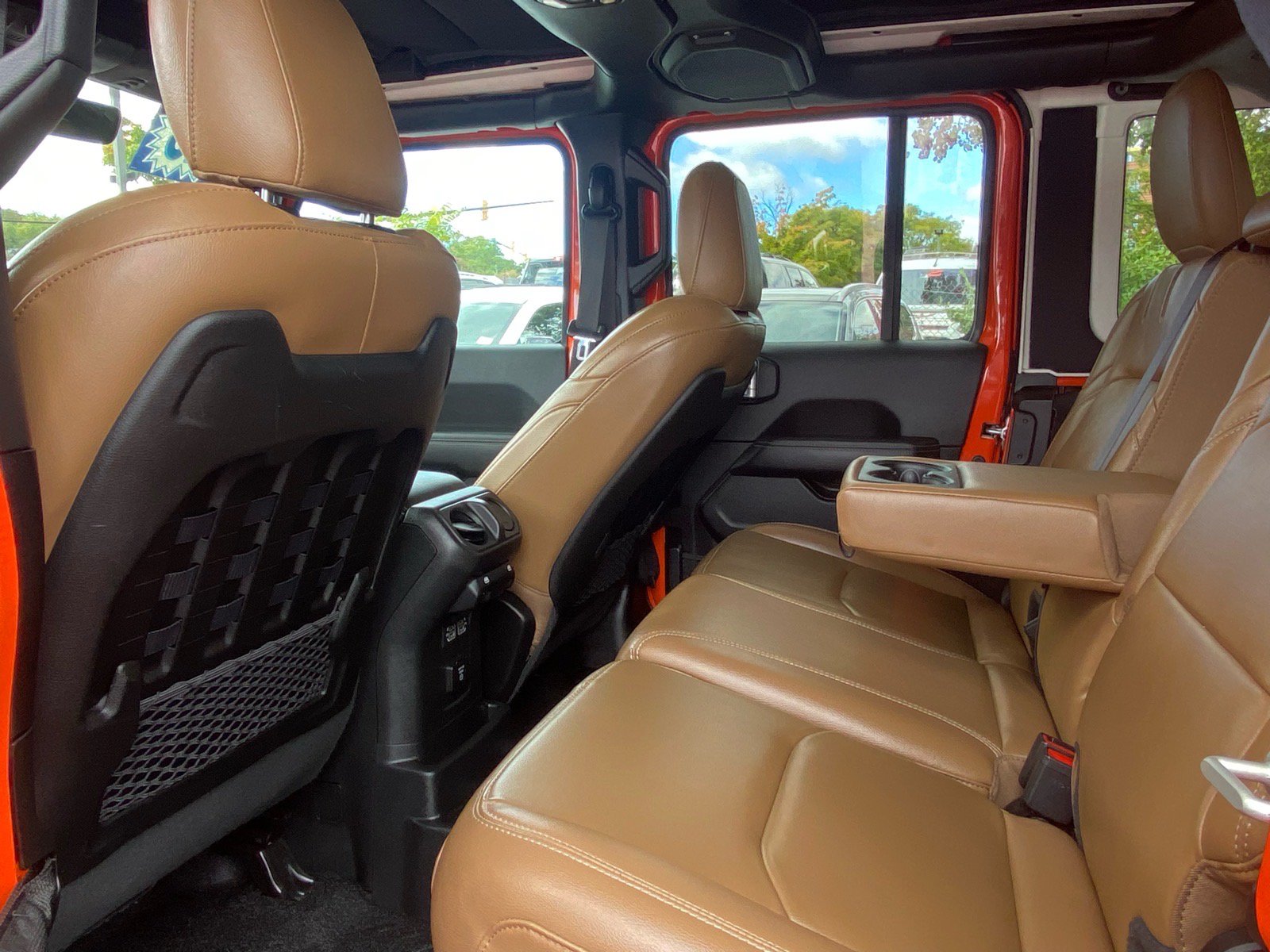 Used 2023 Jeep Wrangler Unlimited Rubicon 4xe w/ Steel Bumper Group AWD/4WD image 21