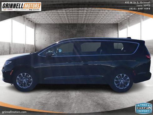 New 2026 Chrysler Pacifica Select AWD/4WD image 8