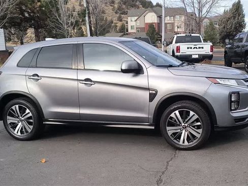 Used 2020 Mitsubishi Outlander Sport ES image 2