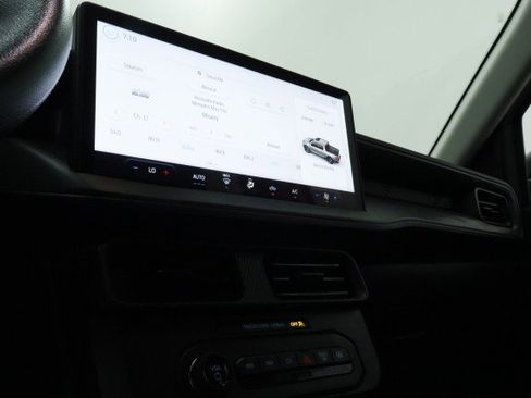 Used 2025 Ford Maverick XL FWD image 16