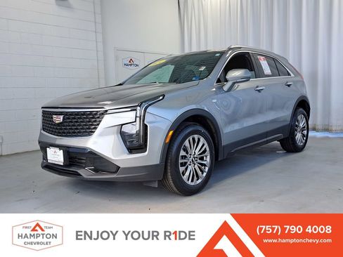 Used 2024 Cadillac XT4 Premium Luxury image 1