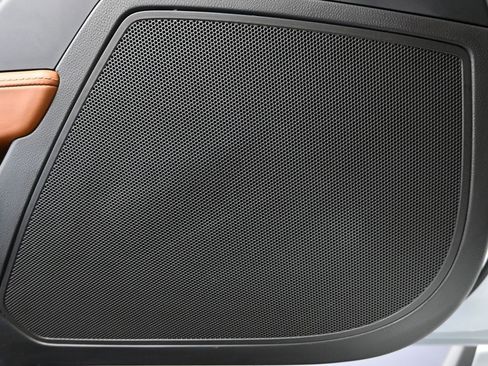 Used 2016 Chevrolet Corvette Z06 w/ 3LZ Preferred Equipment Group image 13