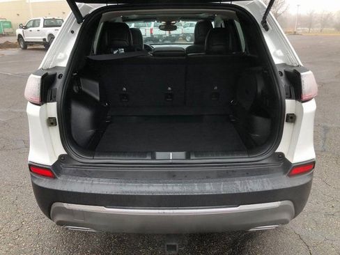 Used 2022 Jeep Cherokee Limited image 26