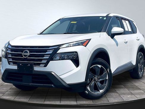 Certified 2024 Nissan Rogue SV FWD image 13