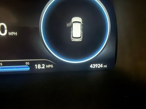 Used 2023 Hyundai Palisade Calligraphy image 40