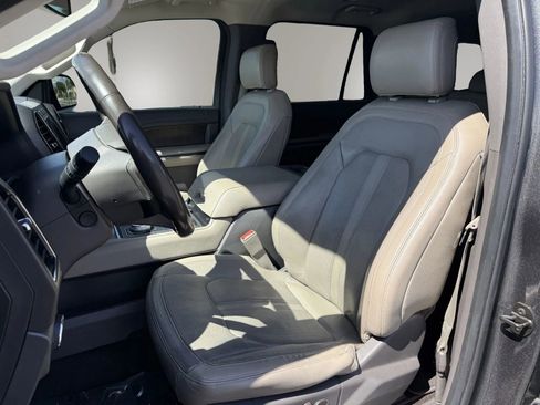 Used 2018 Ford Expedition Max Limited AWD/4WD image 16