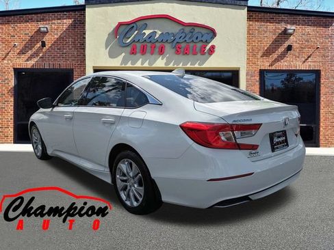 Used 2018 Honda Accord LX image 7