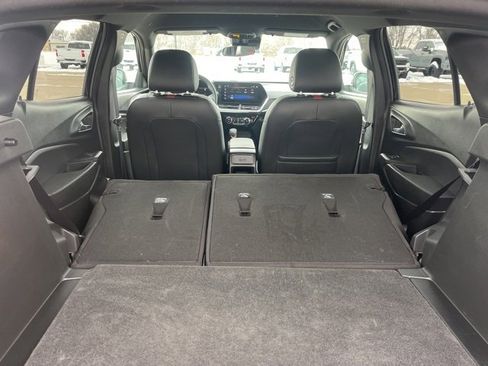 Used 2025 Chevrolet Trax RS w/ Driver Confidence Package image 36