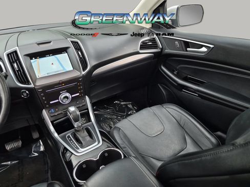 Used 2018 Ford Edge Titanium w/ Equipment Group 301A FWD image 26