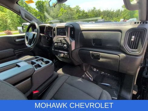 Used 2022 Chevrolet Silverado 1500 Custom Trail Boss w/ Midnight Edition AWD/4WD image 30