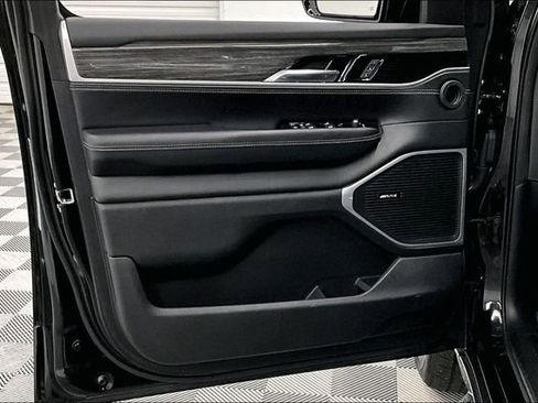 Used 2022 Jeep Wagoneer Series II image 20