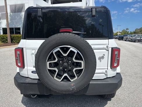 Used 2025 Ford Bronco Outer Banks image 3