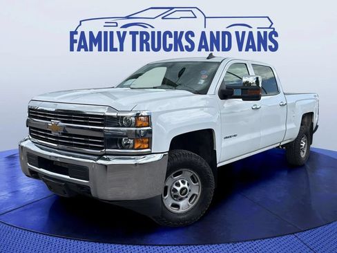 Used 2015 Chevrolet Silverado 2500 W/T w/ WT Convenience Package AWD/4WD image 1