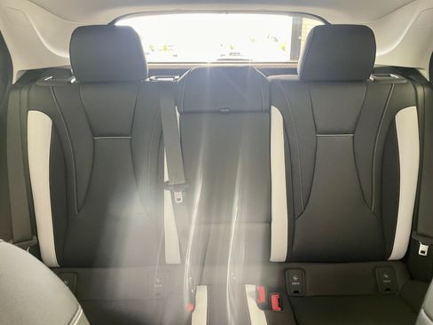 Used 2026 Buick Envision Sport Touring AWD/4WD image 23