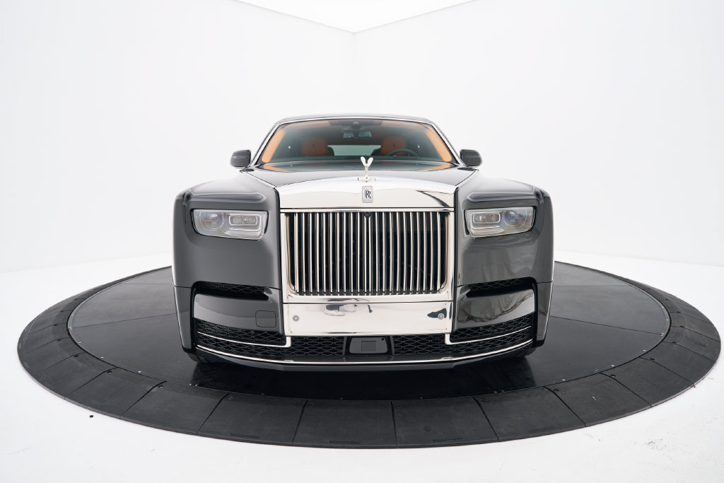 Used 2026 Rolls-Royce Phantom Sedan RWD image 18