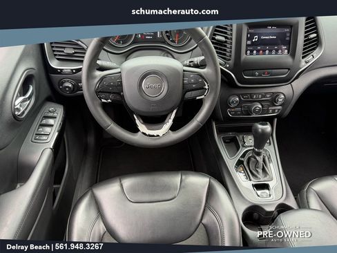 Used 2020 Jeep Cherokee Latitude Plus FWD image 13