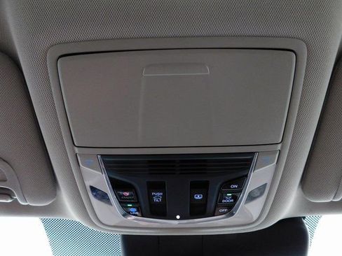 Used 2020 Acura RDX w/ Technology Package image 45