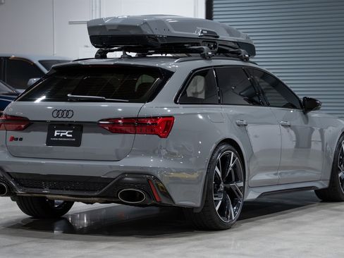Used 2022 Audi RS 6 4.0T quattro Avant w/ Carbon Optic Package image 13